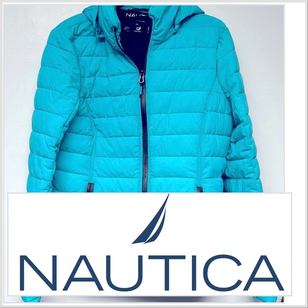 Women’s Packable Nautica Jacket xl